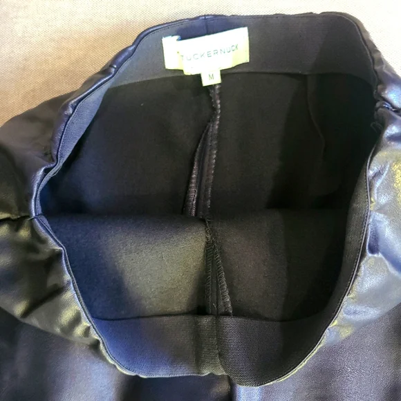 TUCKERNUCK Navy 'Ashford' Vegan Leather Side-Zip Ankle Flare High Leggings M - Picture 7 of 11